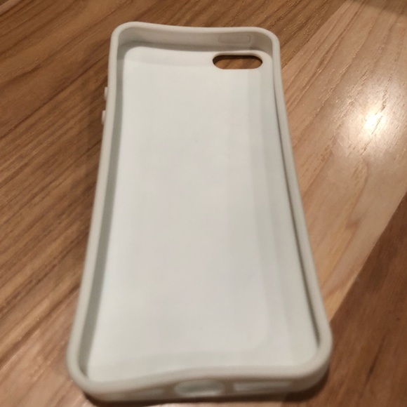 iPhone 5S case - Picture 2 of 3
